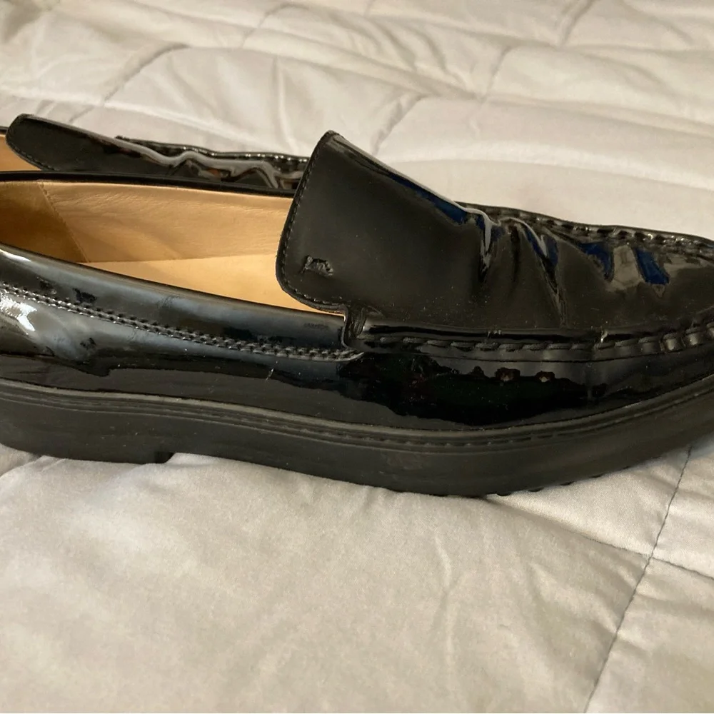 Tod’s Patent Leather Loafers Ex Cond - Picture 4 of 9